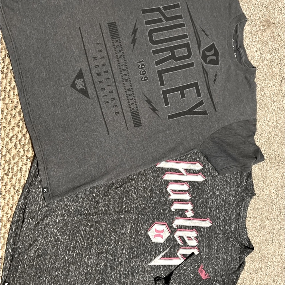 2 mens medium hurly t-shirts